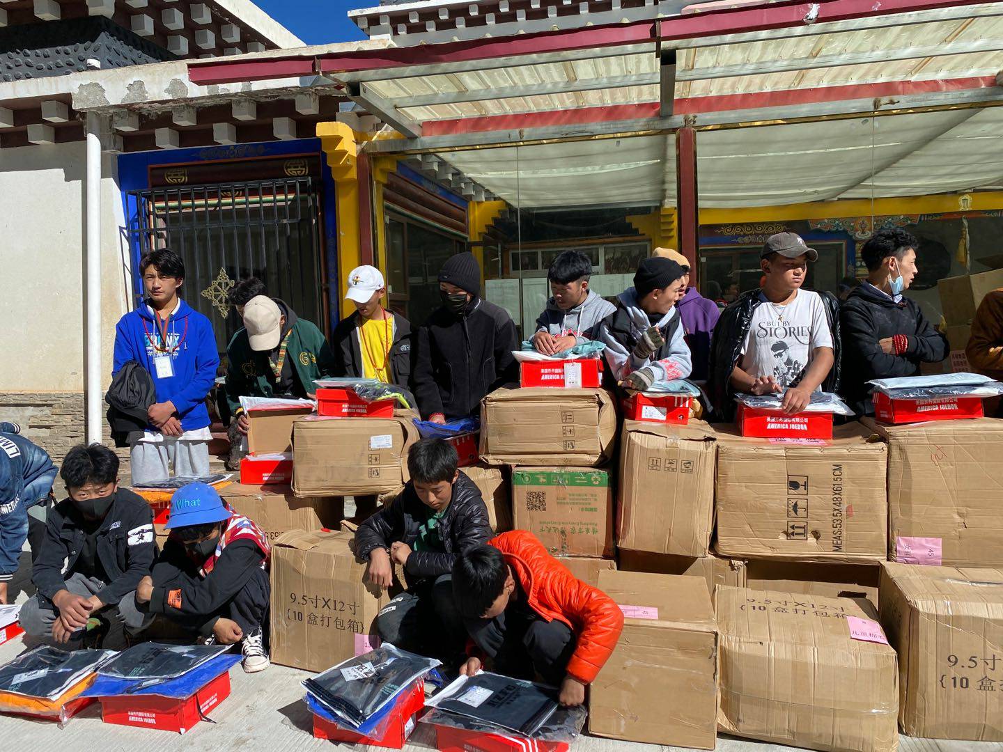 米兰网页版-米兰(中国)公益回顾丨家国同欢月同圆 温暖满载甘孜州(图7)