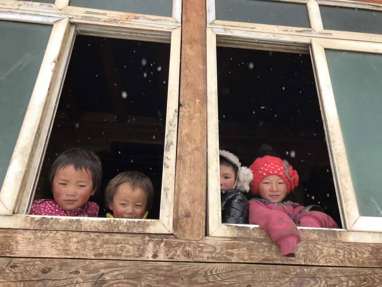 米兰网页版-米兰(中国)公益回顾丨家国同欢月同圆 温暖满载甘孜州(图9)